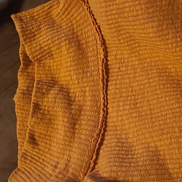 Free People long sleeve - Picture 3 of 3